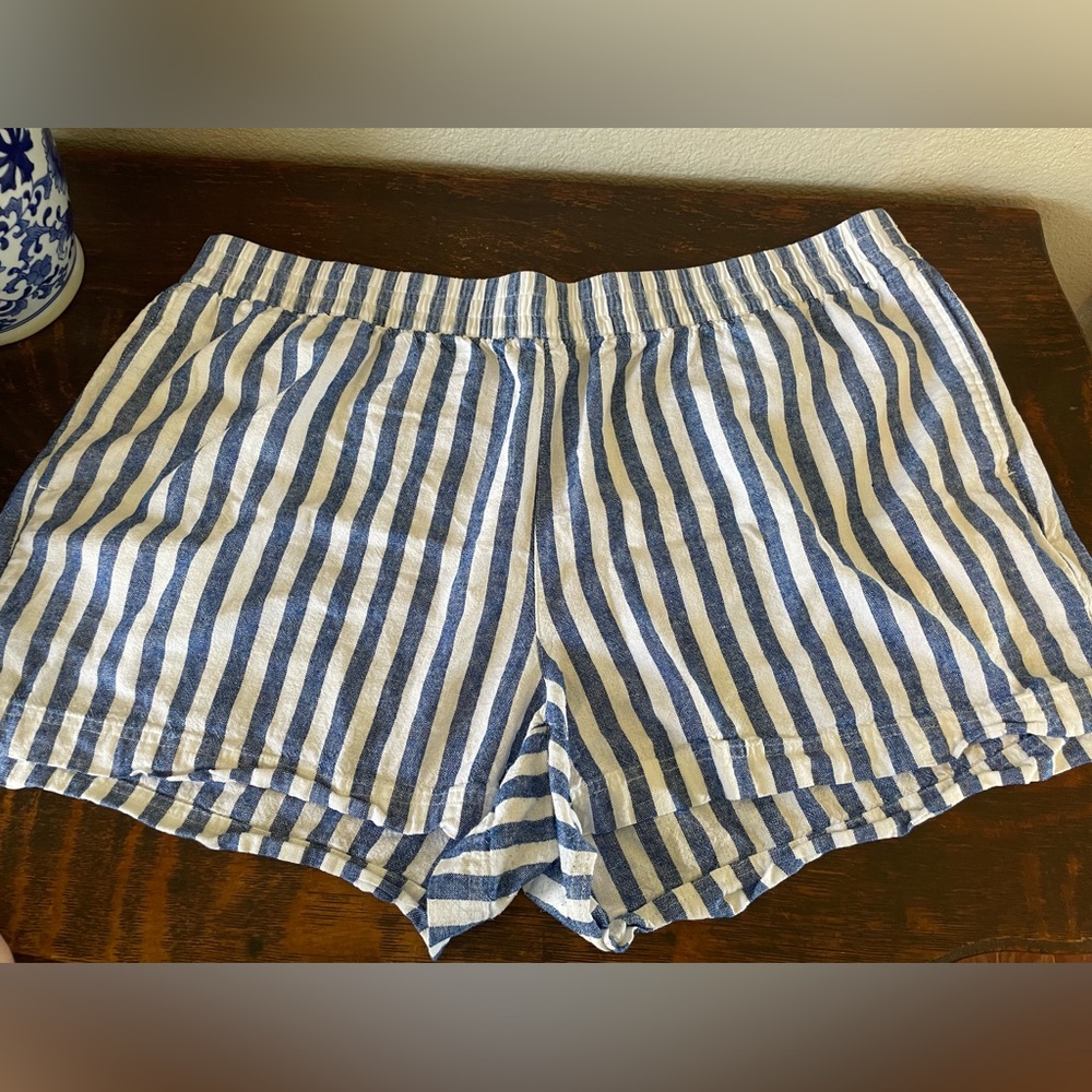 OLD NAVY Ladies Shorts  Blue + White Striped Women's 2X High-Waisted Linen Blend